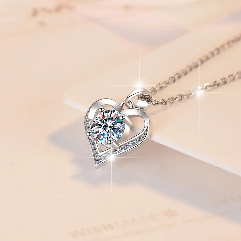Collar de Plata Esterlina 925, diseño corazón único moissanita de 1 CT, certificado GRA
