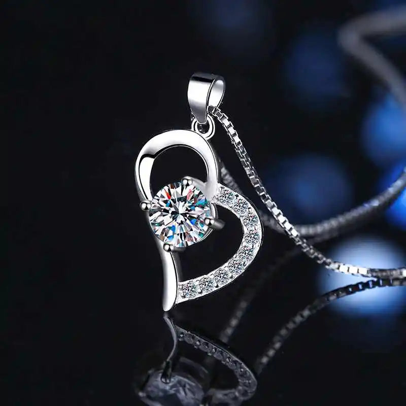 Collar de Plata Esterlina 925, diseño corazón inclinado moissanita de 1 CT, certificado GRA