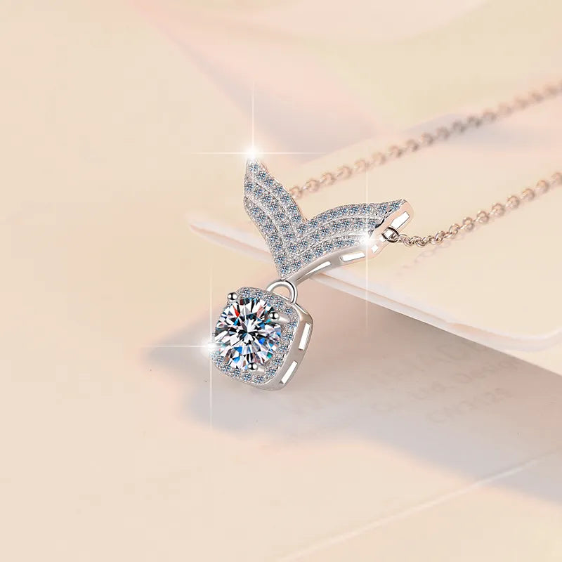 Collar de Plata Esterlina 925, diseño diamante con alas moissanita, con certificado GRA