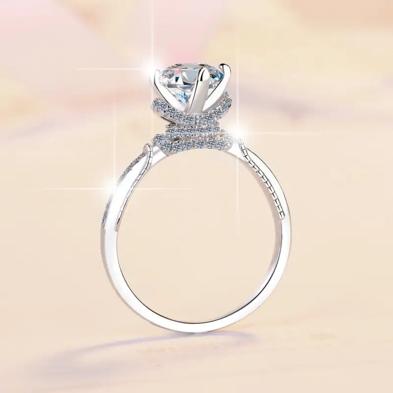 Anillo de Plata Esterlina 925 Bañado en Rodio con Moissanita de 1 Quilate, VVS1, Color D, Certificado GRA