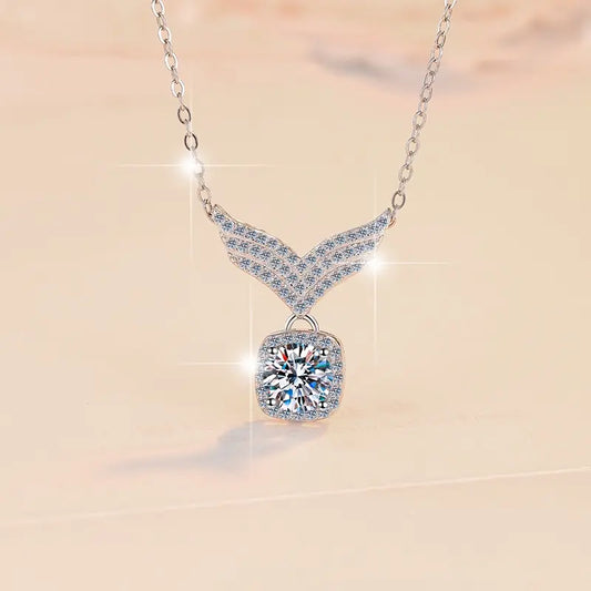 Collar de Plata Esterlina 925, diseño diamante con alas moissanita, con certificado GRA