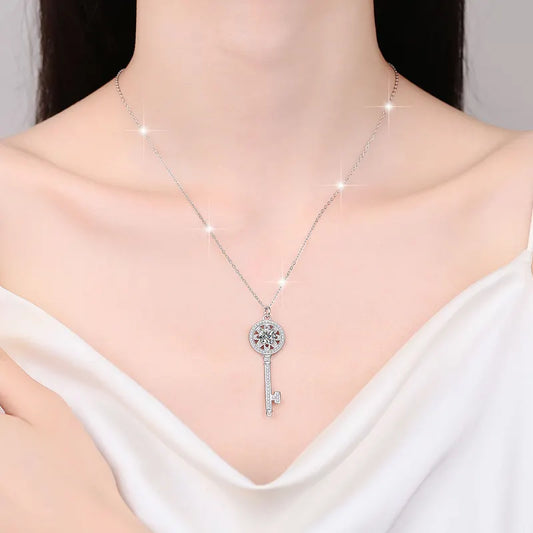 Collar de Plata Esterlina 925, diseño de llave, moissanita 1 quilate, certificado GRA