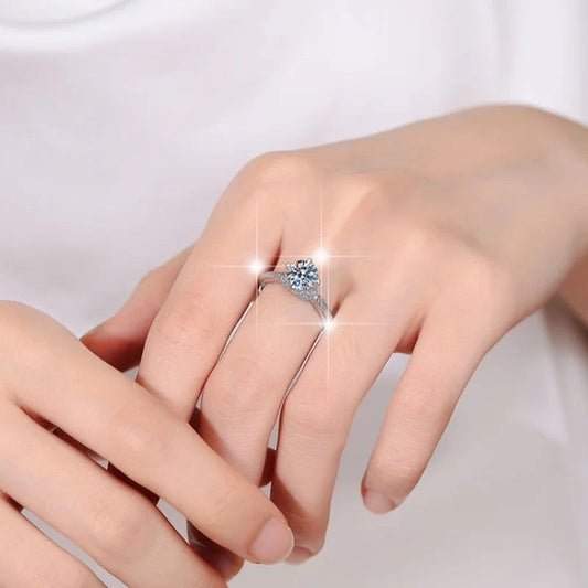 Anillo de Plata Esterlina 925 Bañado en Rodio con Moissanita de 1 Quilate, VVS1, Color D, Certificado GRA